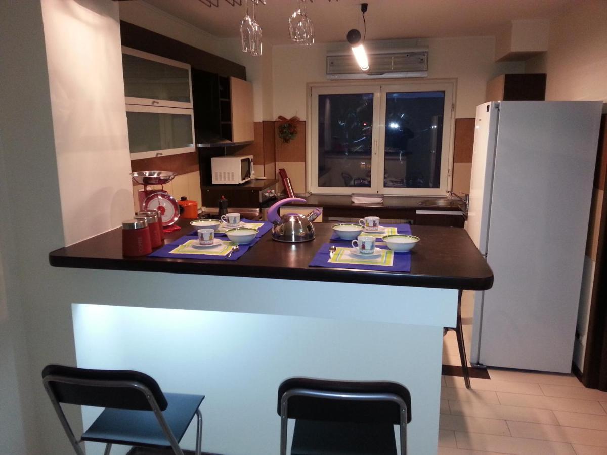Apartment 3 Rooms Elegant Bucareste Exterior foto
